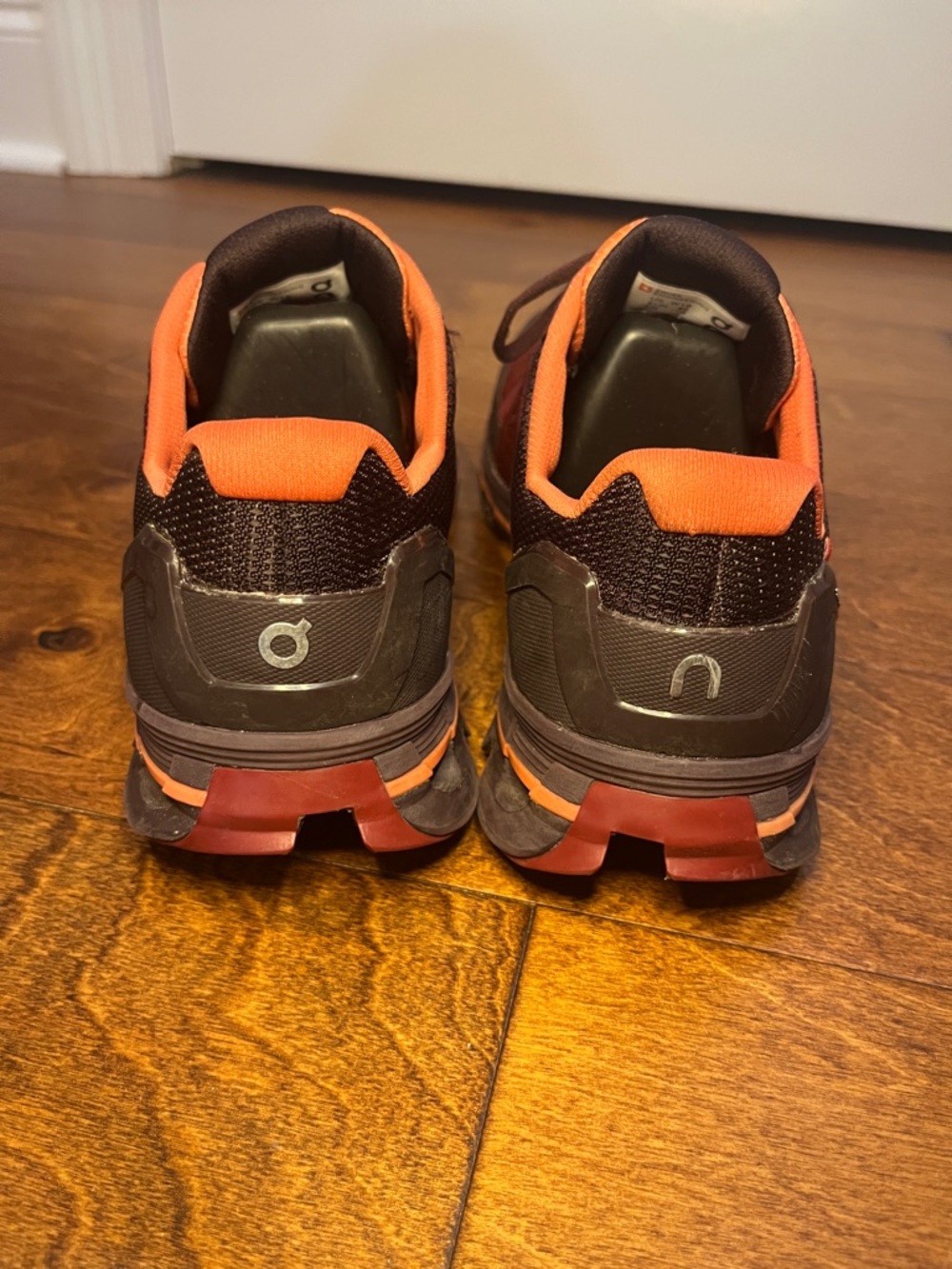 ON running Cloudace 1 Women's Ruby | Lava women’s size 10 - Picture 4 of 5
